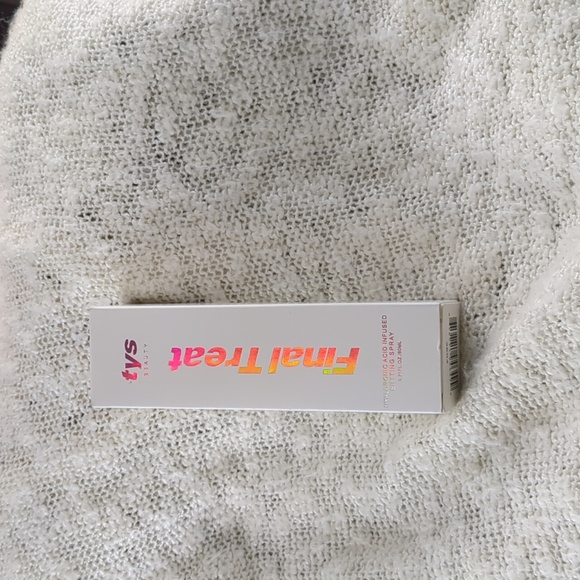 TYS BEAUTY Final Treat Hyaluronic Acid Setting Spray, 80ml/2.71fl oz - Picture 2 of 14